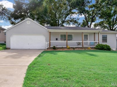 120 Country Life Dr