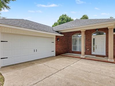 6100 Dragonfly Way