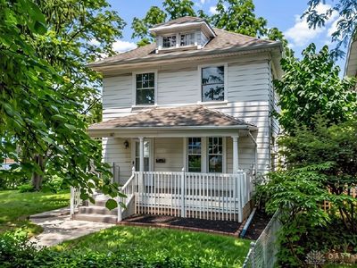 710 Greenlawn Ave