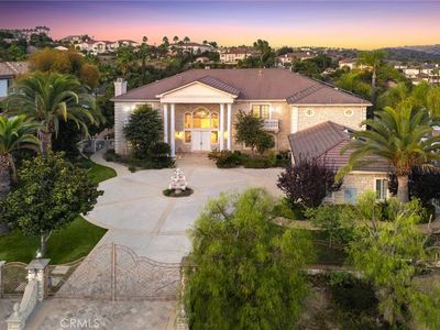 2828 Water Course Dr