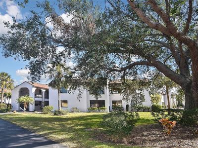 796 Capri Isles Blvd APT 242