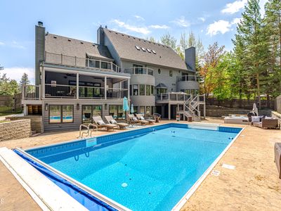 772 Munich Dr