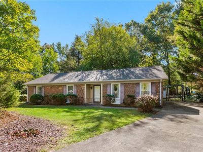 3 Roxby Ct