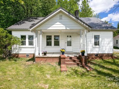 Property at 587 Old Hendersonville Hwy, Brevard, NC