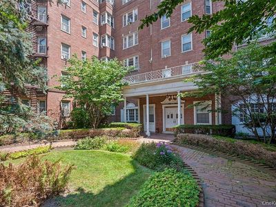 84-49 168th St #2U