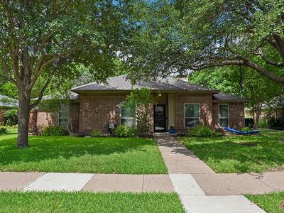 349 Pepperwood St