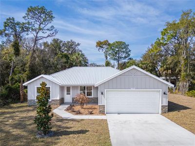 210 Paradise Dr