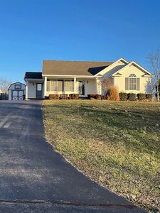 56 Courtyard Dr
