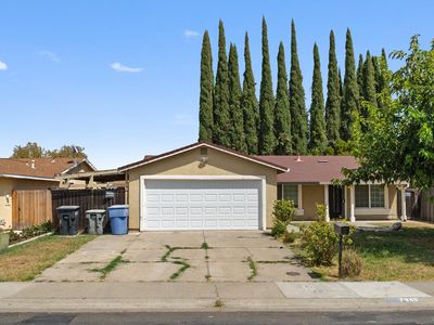 7949 Deer Water Dr