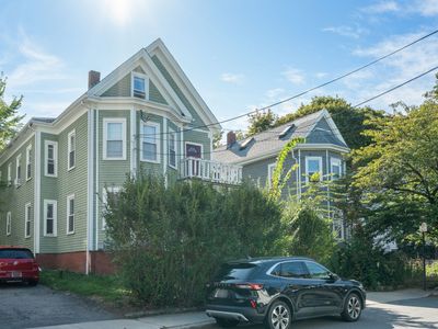 166 Albion St