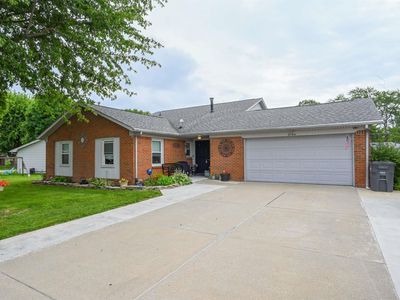 2104 Alton Dr