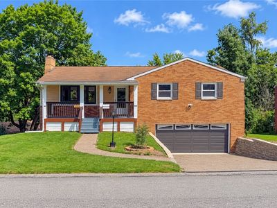 707 Riehl Dr