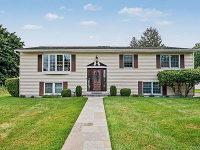 19 Lindy Drive
