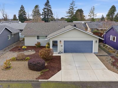 403 E Clackamas Cir
