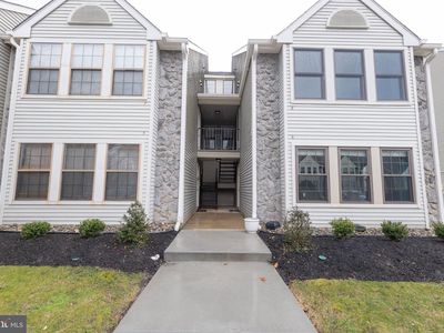 6 Chelmsford Ct