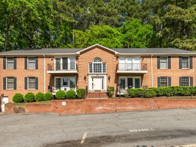1515 E Franklin St APT 13