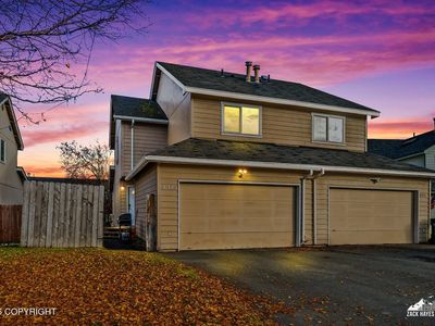 8925 Joy Cir