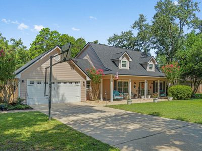 1590 Ruckel Dr