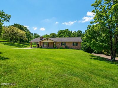 7820 Karen Dr