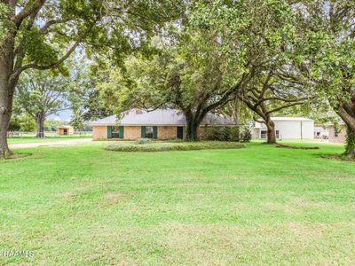 Property at 828 Espasie Dr, Youngsville, LA