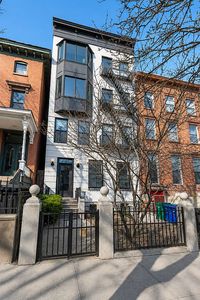 118 Clinton Ave APT 2A