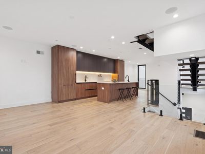 1922 Geary St #5