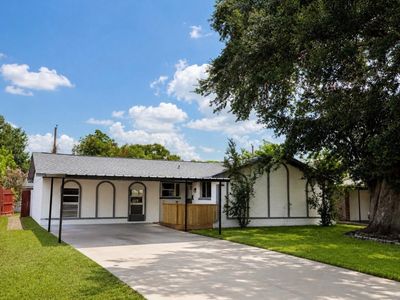 526 Hidden Valley Dr