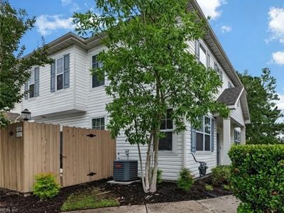 1680 Halesworth Ln