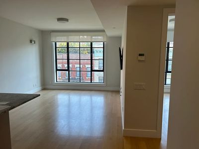 536 E 13th St #PENTHOUSE