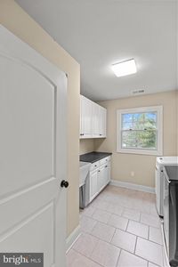 9 Harriet Dr