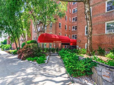 279 N Broadway #7A