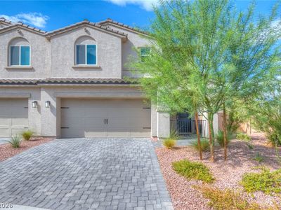 769 Spidersilk Track St