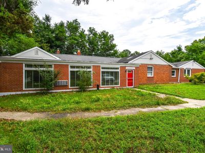 Property at 301 Loureiro Ln, Oxon Hill, MD