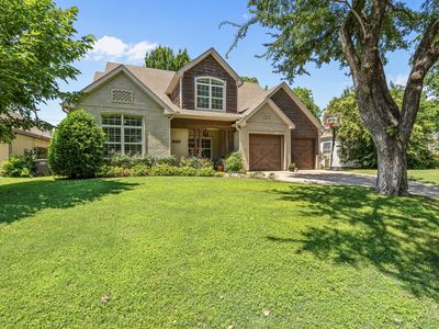 809 Edgefield Rd