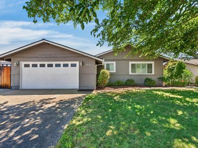 6818 Van Maren Ln