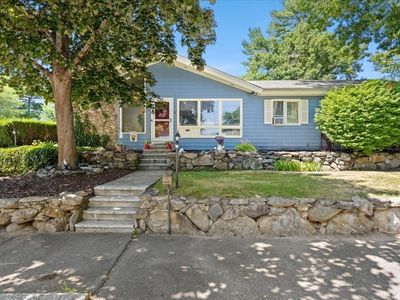 11 Longview Rd