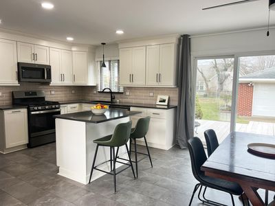 9358 Marie Ct