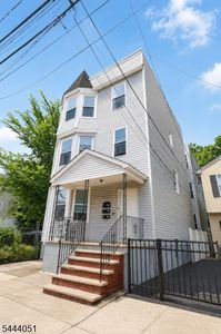 737 S 14Th St