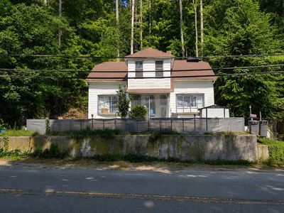 291 S Main St