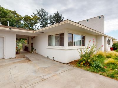 211 Camino Santa Cruz