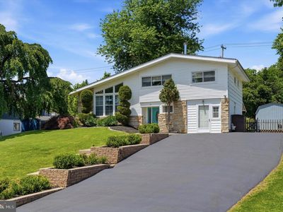 56 Red Rowan Ln
