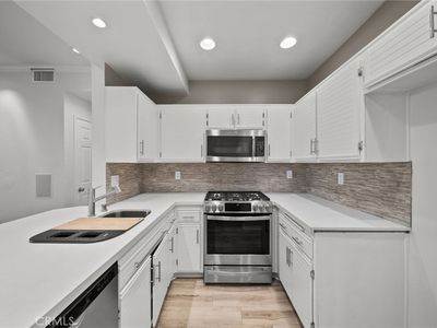 24123 Del Monte Dr Unit 101