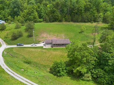 3758 Whispering Oaks