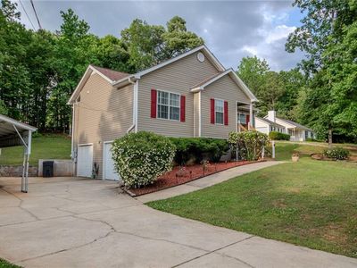 198 Brenda Ellen Dr