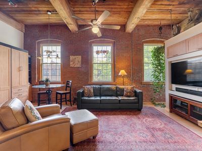 1511 Main St Unit C305