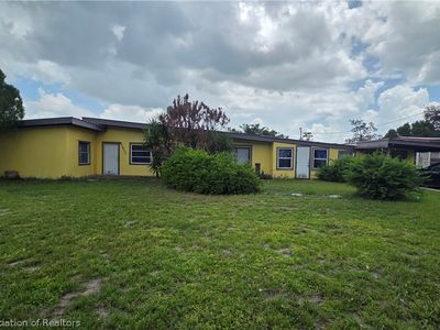 1911 E Recreation Dr