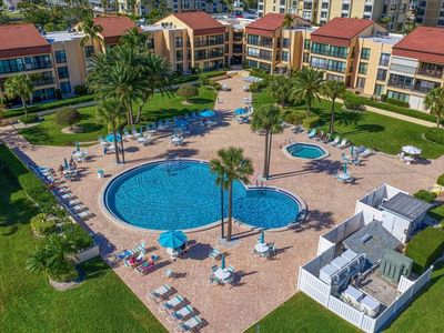 845 S Gulfview Blvd APT 206