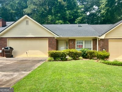 6208 Douglas Manor Ct