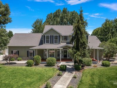 692 N Sierra View Way