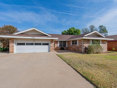 3833 Candy Ln